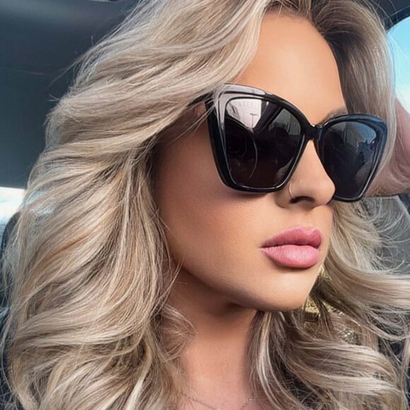 Diff Eyewear Becky II Black Frame Polarized Dark Smoke Lens Cat Eye Sunglasses - Picture 10 of 16